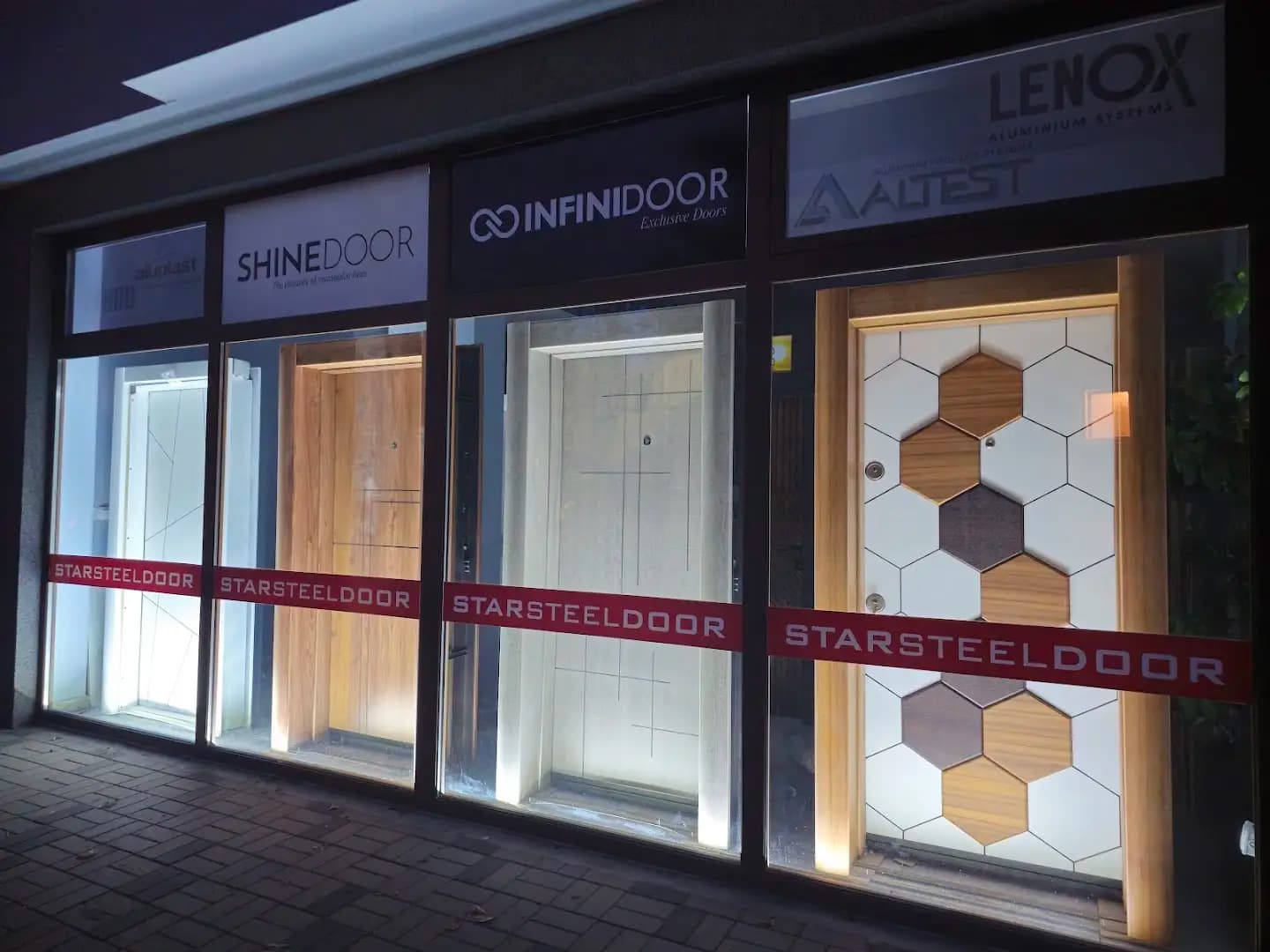 Папи-16 ЕООД /Алуминиева и PVC Дограма