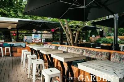 The Garden Bar Food&Cocktails