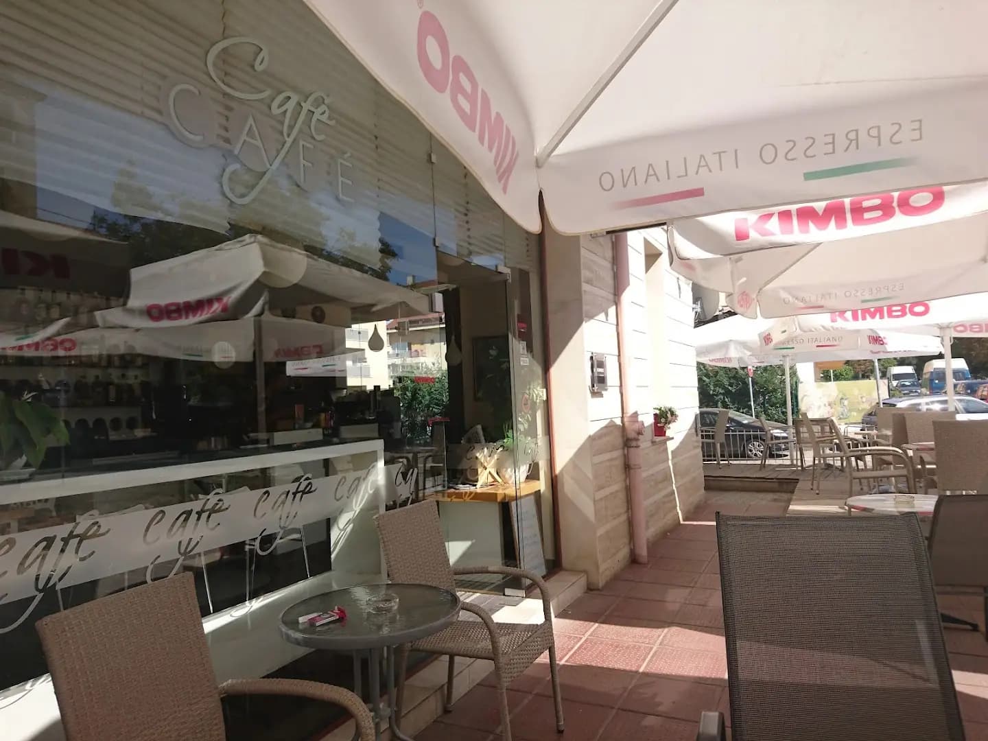 Cafe Cafe
