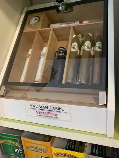 Tabacco, drinks & foods shop ''Emna''