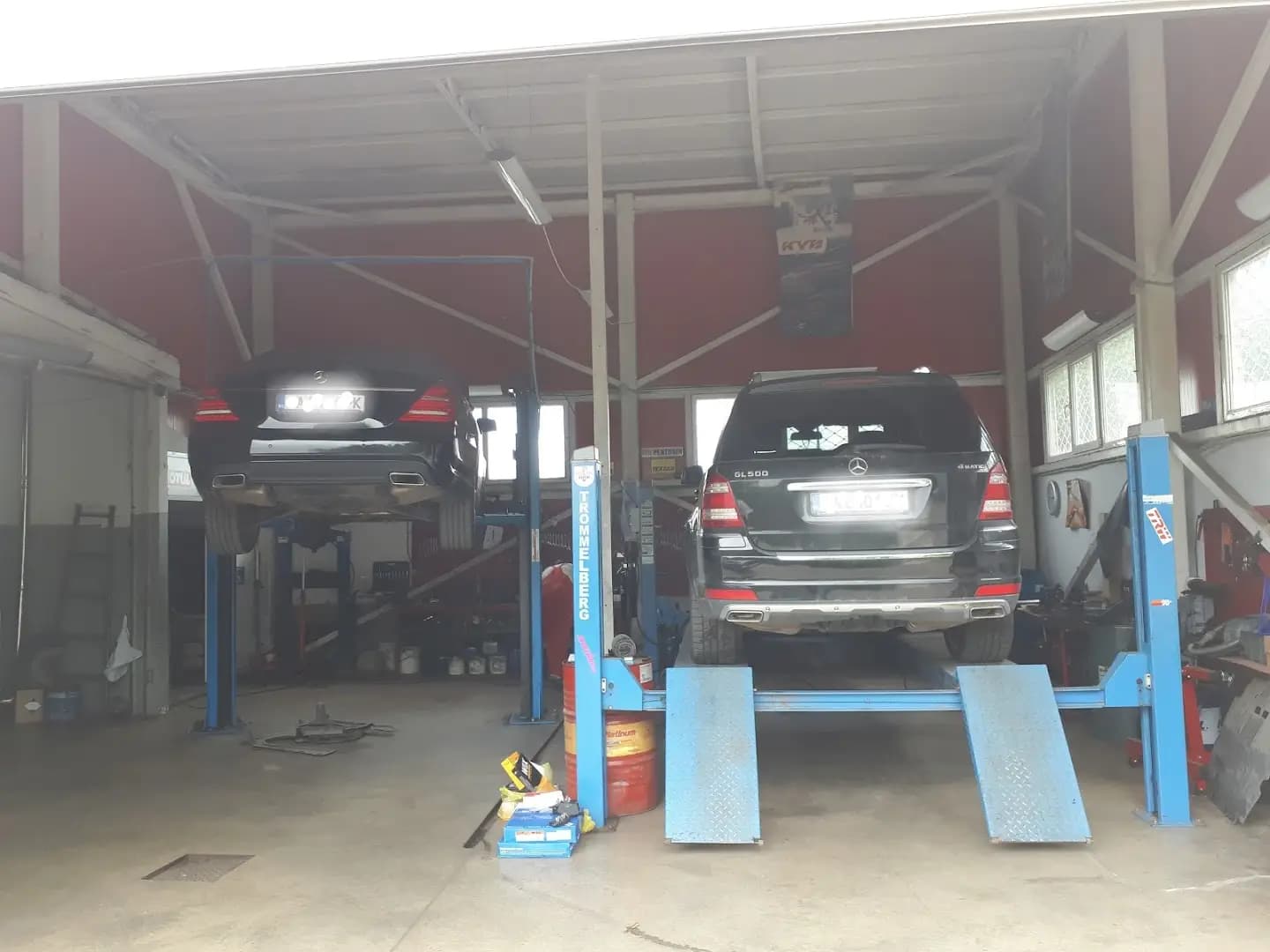 Auto Service Helios Trade 79