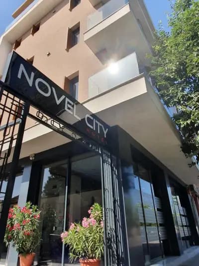 Family Hotel Novel City