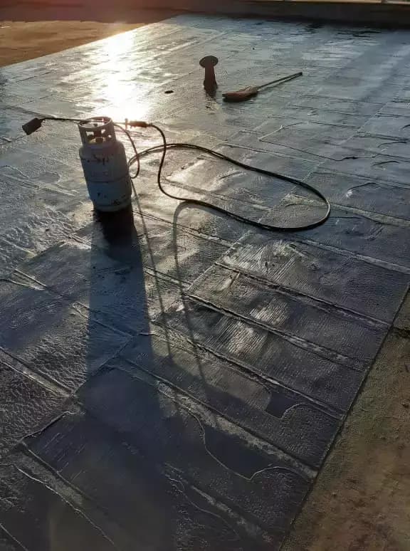 Ремонт на покриви в София/Хидроизолация, хамалски и транспортни услуги/Нови дървени конструкции/Монтаж и демонтаж на