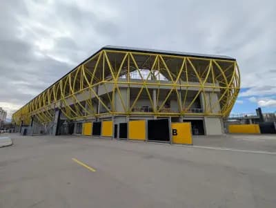Стадион „Христо Ботев“