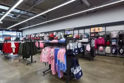 Nike Factory Store (Outlet)