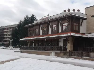 Хотел Етрополия