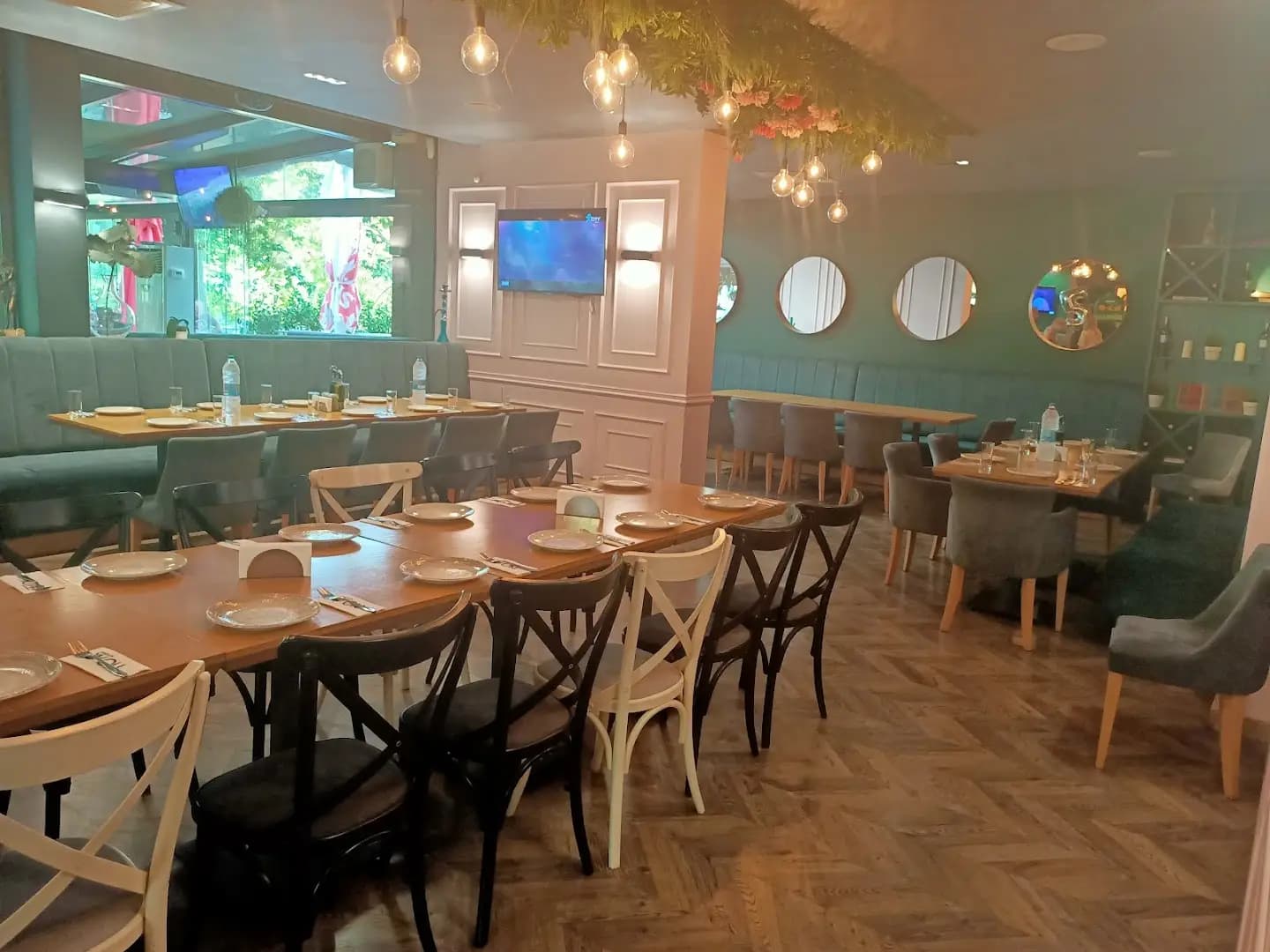 Noar Bar & Diner