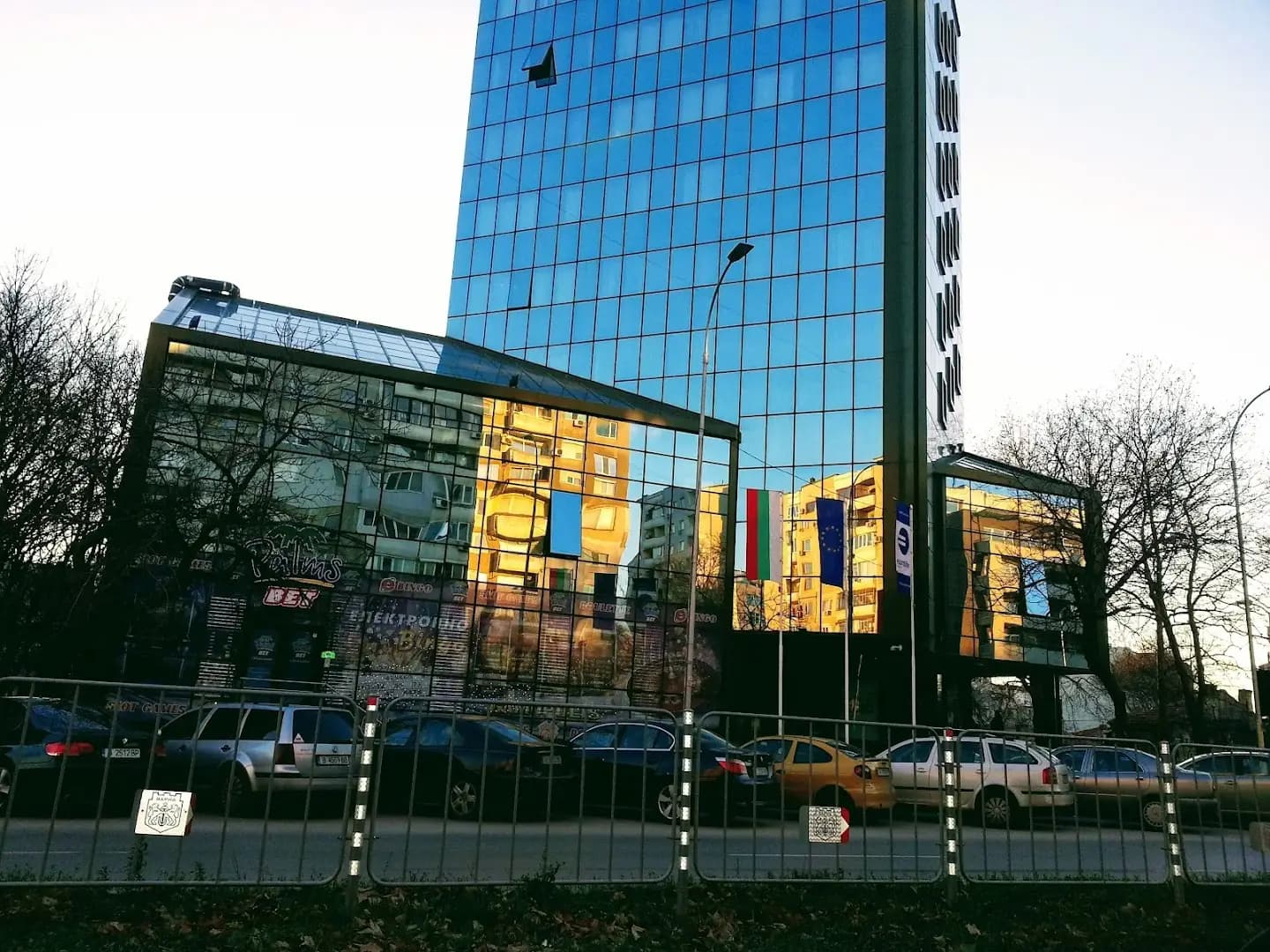 Admiral Real Estate офис наеми