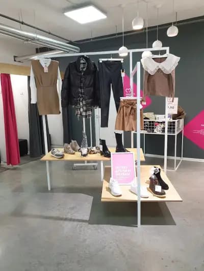 магазин MAGIA MAXX Русе- Second Hand & Outlet находки