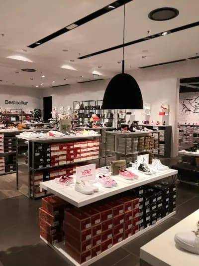HUMANIC I Grand Mall Varna