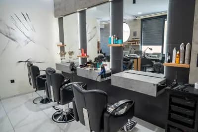 Circle Beauty Salon