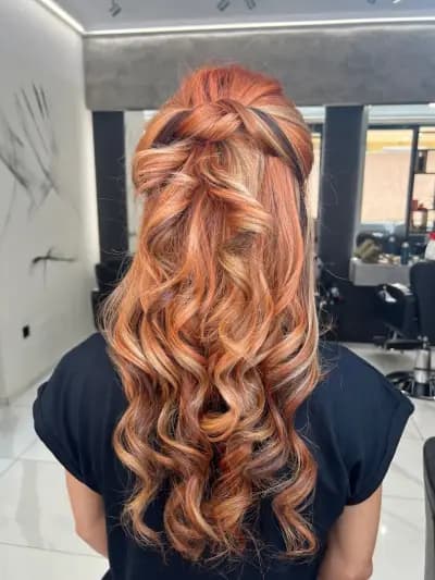 Circle Beauty Salon