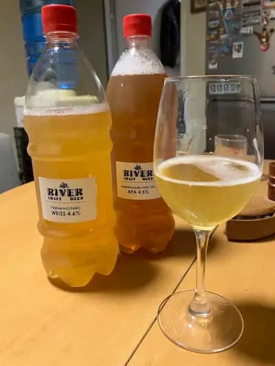 River Craft Beer Shop & Bar