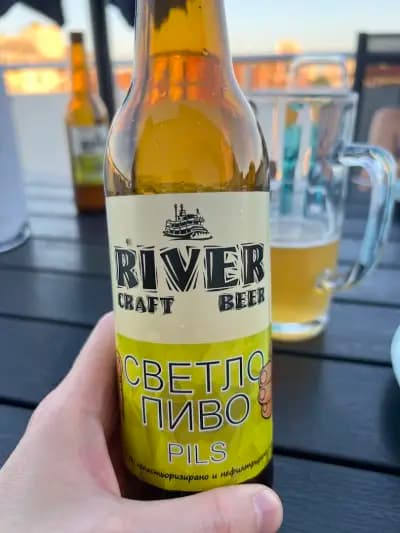 River Craft Beer Shop & Bar