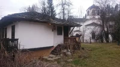 The Sunny House / Слънчевата къща