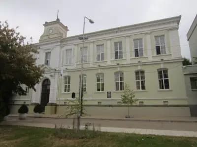 Профилирана природо-математическа гимназия „Добри Чинтулов“