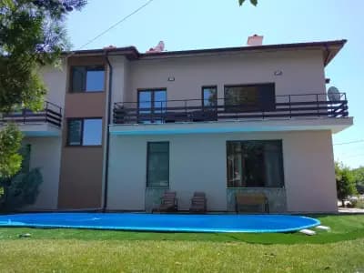 Villa Mezek