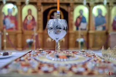 Храм „Свети Архангел Михаил“