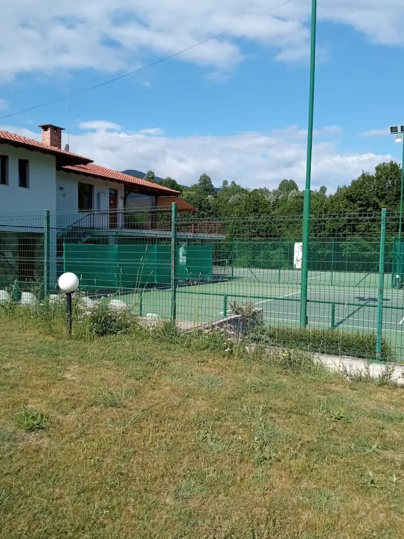 Тенис комплекс Синьото - Tennis Courts