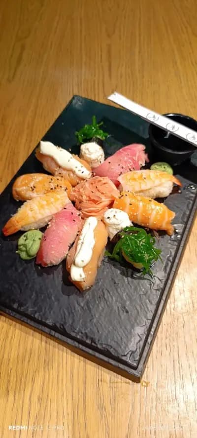 Frame Bar & Food