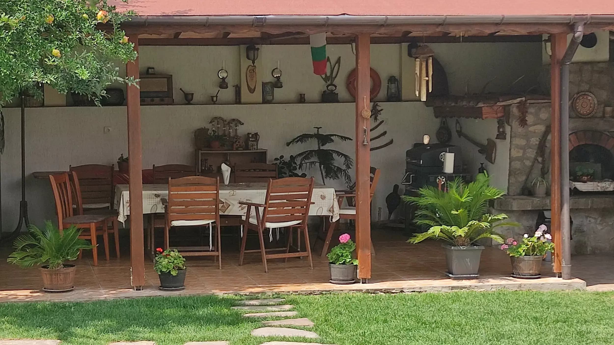 Guest House Raiski Kаt