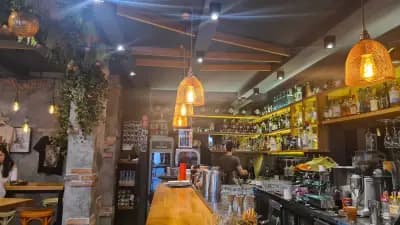 ANYWAY cocktail bar