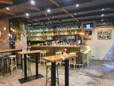 ANYWAY cocktail bar