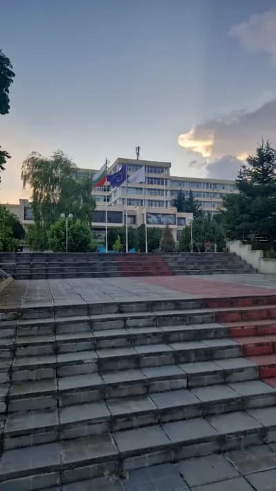 Стопански факултет