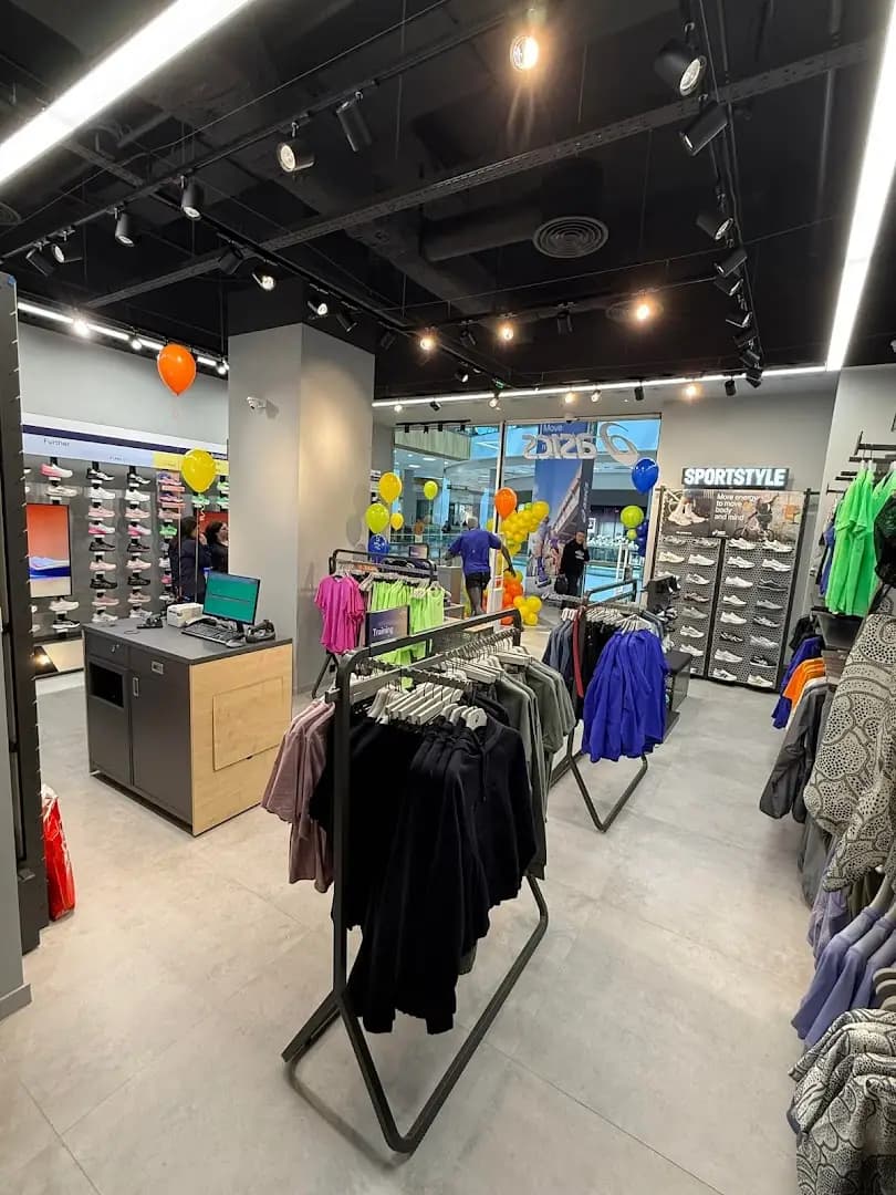 ASICS Grand Mall