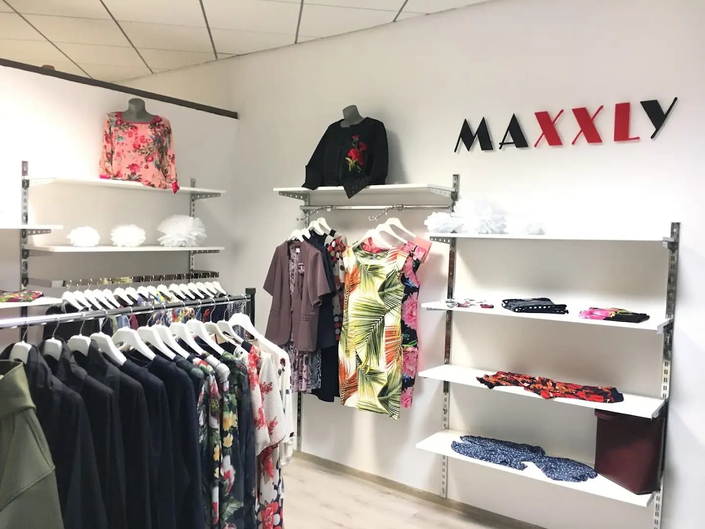 MAXXLY