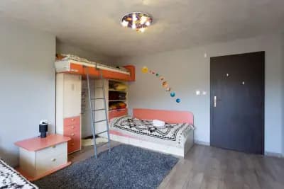 The Bird Villa