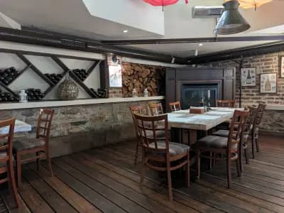 Uniqato Center - Hotel/Restaurant