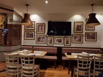 Uniqato Center - Hotel/Restaurant