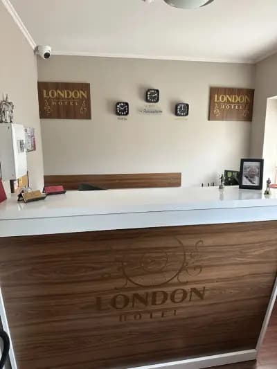 Hotel "London"