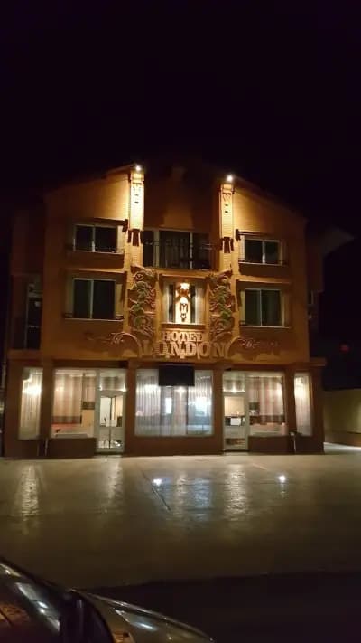 Hotel "London"