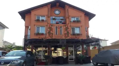 Hotel "London"