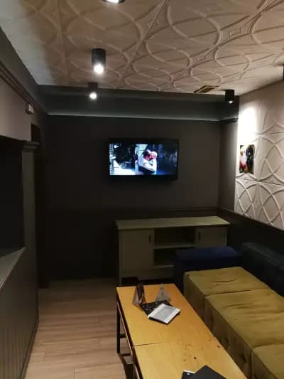 Bar Wink