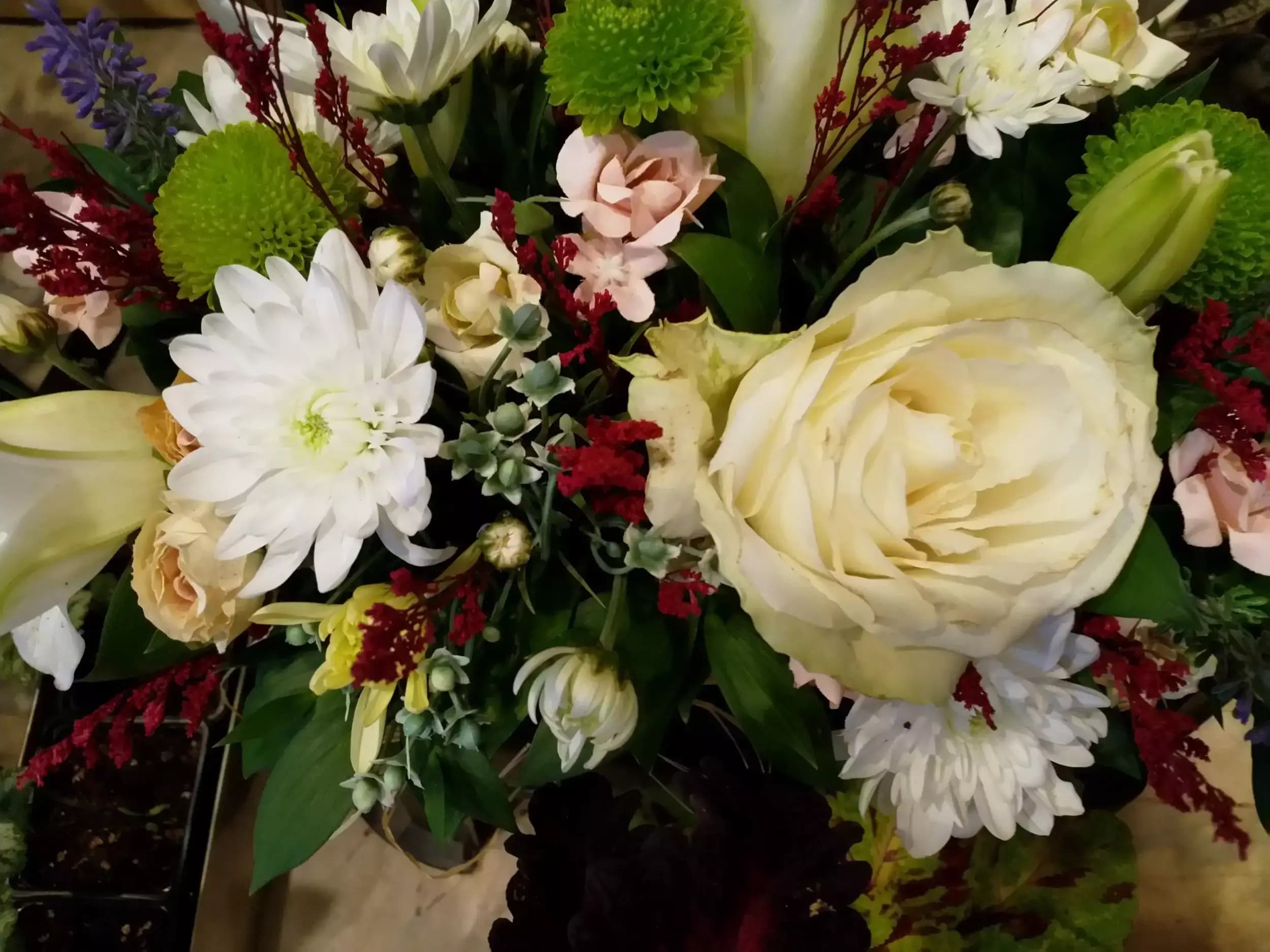 Цветарски магазин IVENFLORIST | София