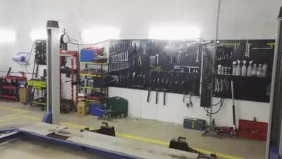 Автосервиз V12 Варна - Реглаж геометрия ходова част, ремонт, регулиране на фарове
