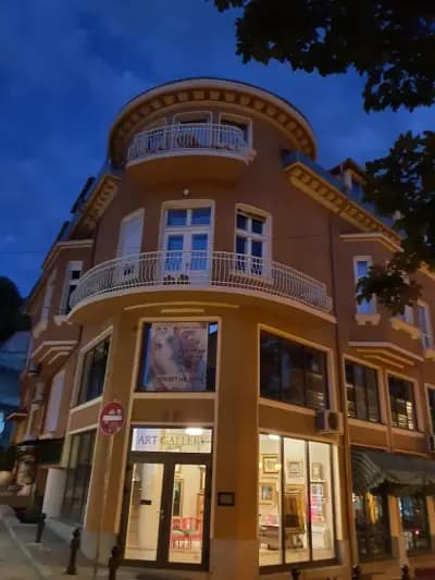 Арт галерия L'union De Paris