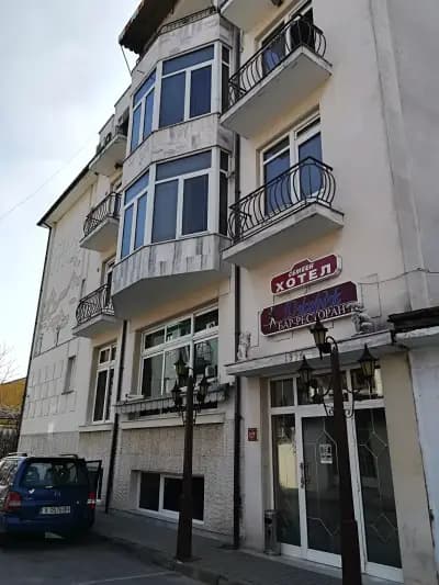Семеен Хотел Джордж