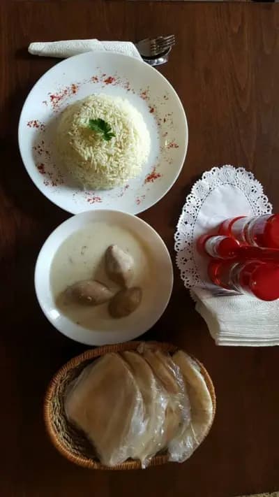 Арабски ресторант Лайалина наргиле бар
