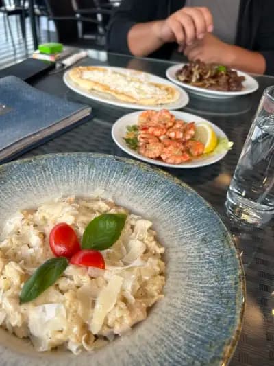 ROYAL Pizza & Restaurant
