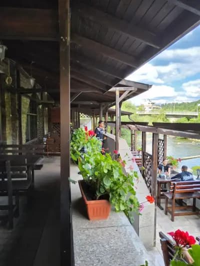 ROYAL Pizza & Restaurant