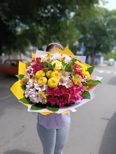 Доставка на цветя Варна Mirenaflowers