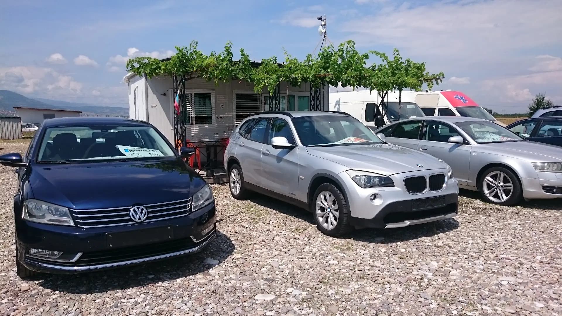 Car dealer Yovi BG