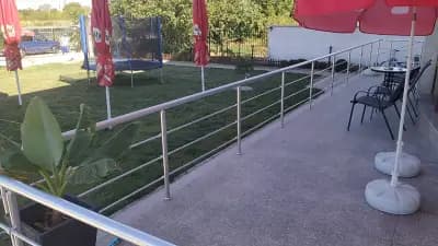 Семеен Хотел Дани