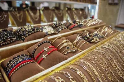 Antiques & Gold Jewellery / АНТИКС ЕНД ГОЛД ЮВЕЛИРИ
