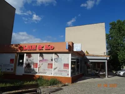 СЪНИ И КО