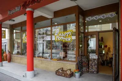 HAPPY POTTER ceramics and souvenirs